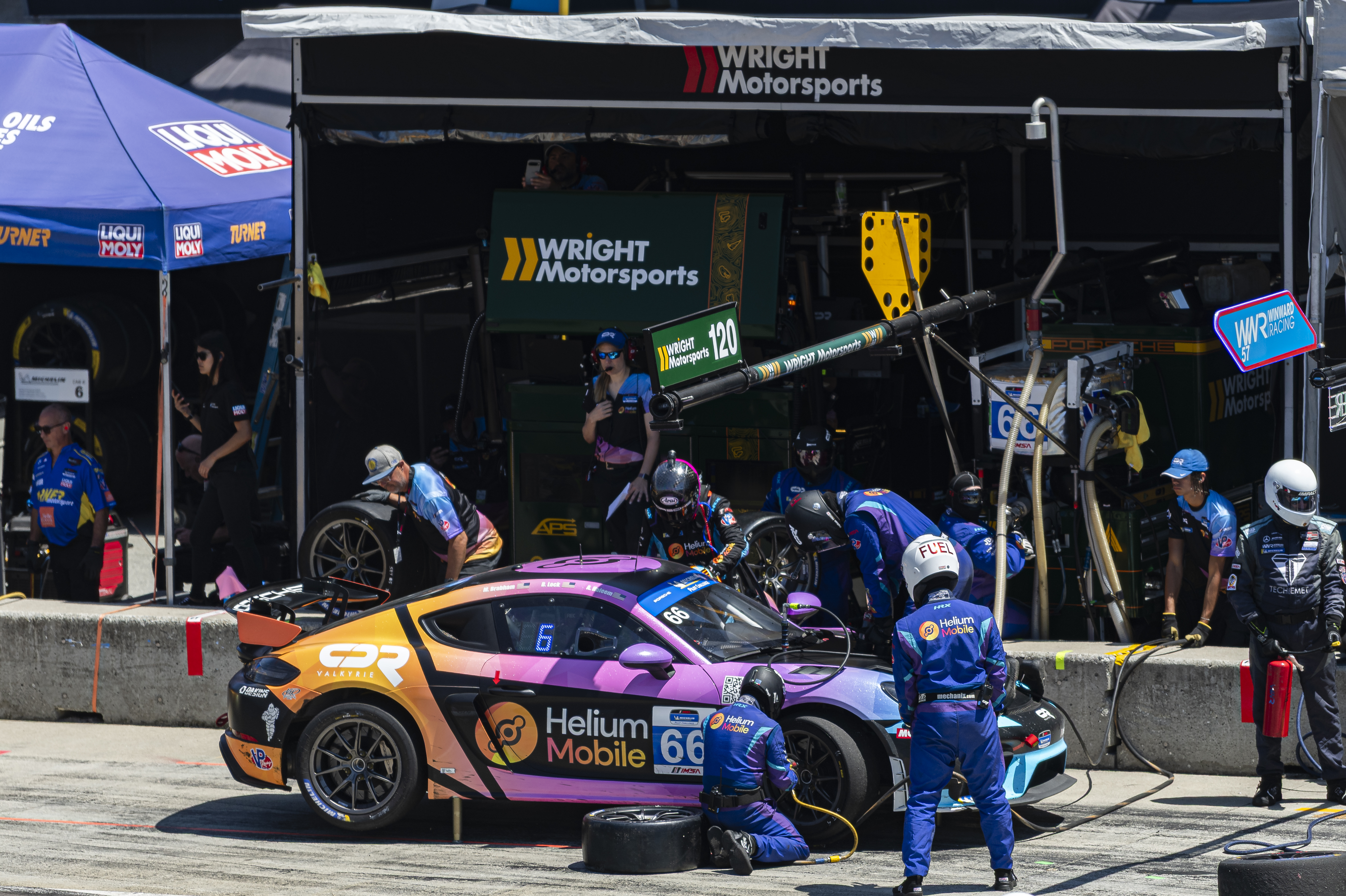 CDR Pit Crew at work